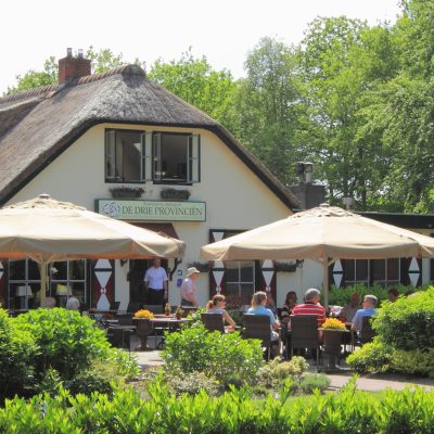 Beste restaurant bij een camping. Culinaire camping, kamperen en uit eten.